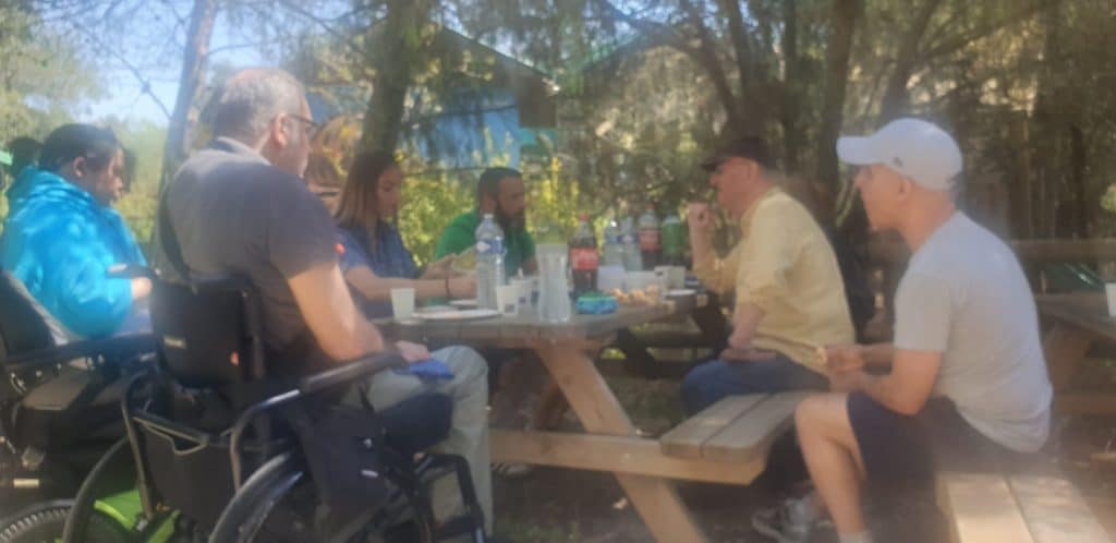 Photo de la table du pique nique