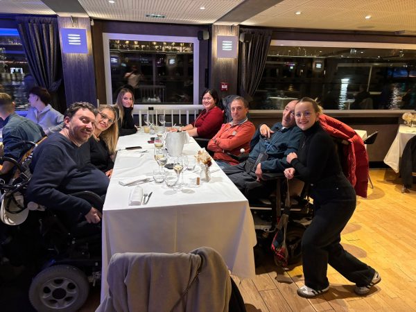 Au restaurant bateau croisière