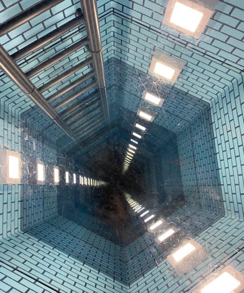 Échelle au musée de l'illusion à Marseille avec l'association Saphir13