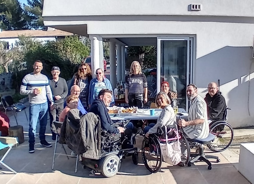Des membres de l'association Saphir 13 se retrouvent pour cette nouvelle année