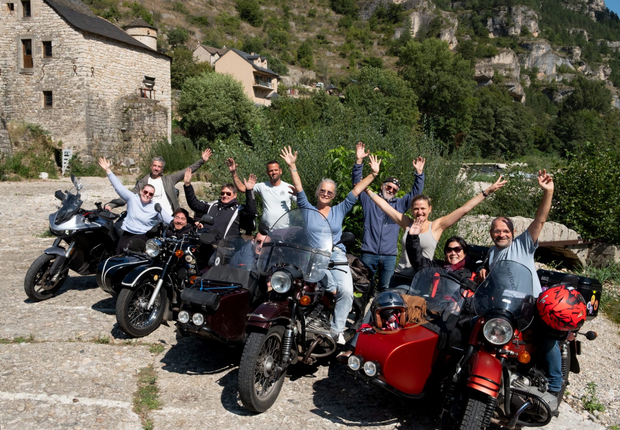 Groupe en side car