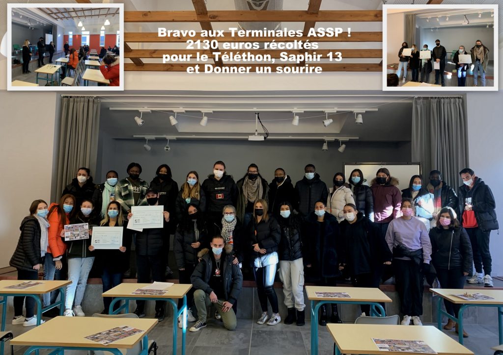 Les lycéens réunis pour la photo