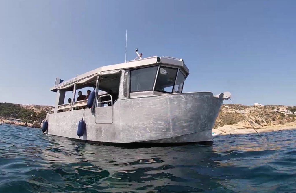 Bateau de plongee près de Marseille
