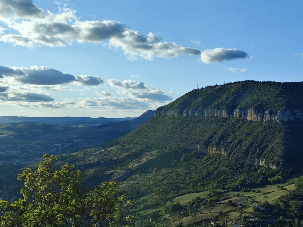 Paysage sur la route de Millau