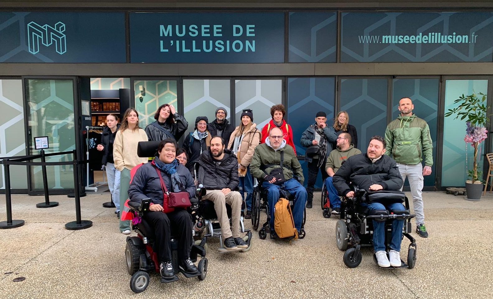 Sortie au musée de l'illusion à Marseille avec l'association Saphir13